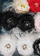 Load image into Gallery viewer, Lacey Blooms
