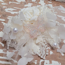 Load image into Gallery viewer, Ivory butterfly
