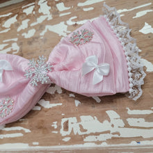 Load image into Gallery viewer, RTS snowflake crinkle double bow
