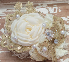 Load image into Gallery viewer, Elegance
