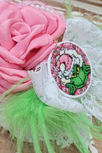 Load image into Gallery viewer, Pink green guy
