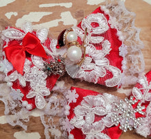 Load image into Gallery viewer, Snowman exquisite satin piggie set

