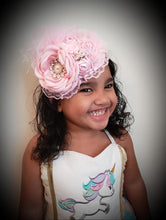 Load image into Gallery viewer, Small Open Bloom Lacey Piece OTT
